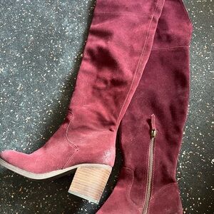 Hinge Women's Burgundy Knee-High Boots